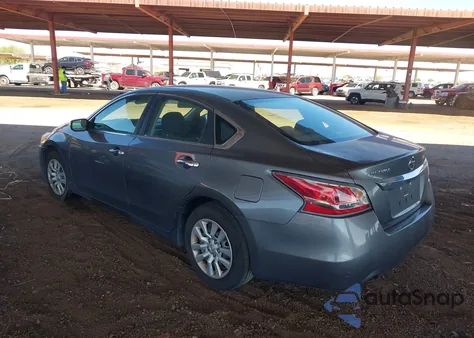 2015 Nissan Altima 2.5/2.5 S/2.5 Sl/2.5 Sv из США, поврежденный, VIN 1N4AL3AP8FC464773